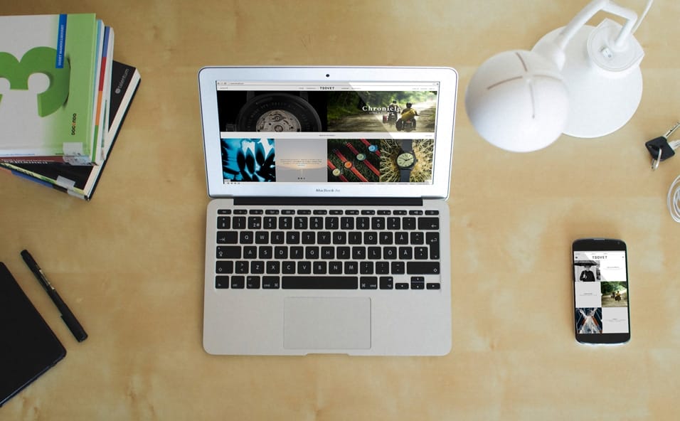 Desktop & Mobile Showcase