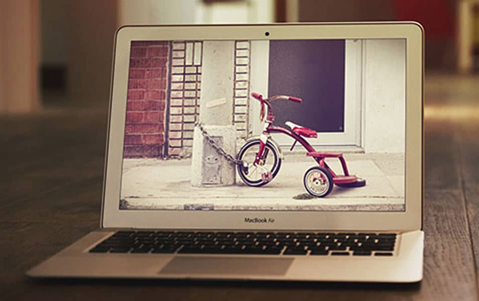 MacBook Air Mockup #2