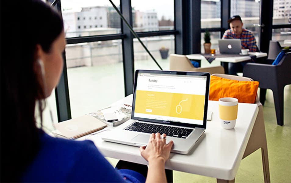 Macbook Pro Photo MockUp